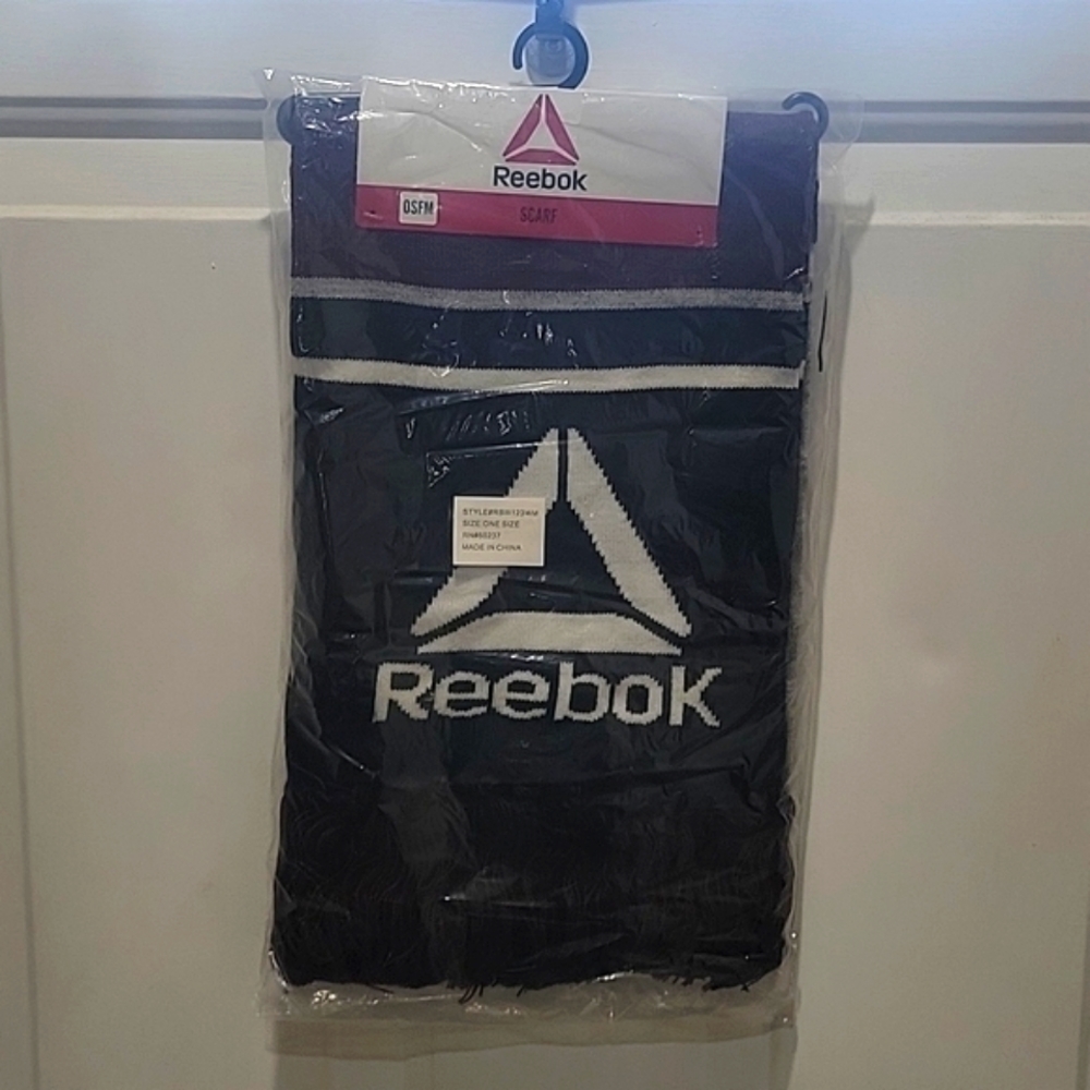 NEW Reebok Rally Scarf with logo - Picture 2 of 3